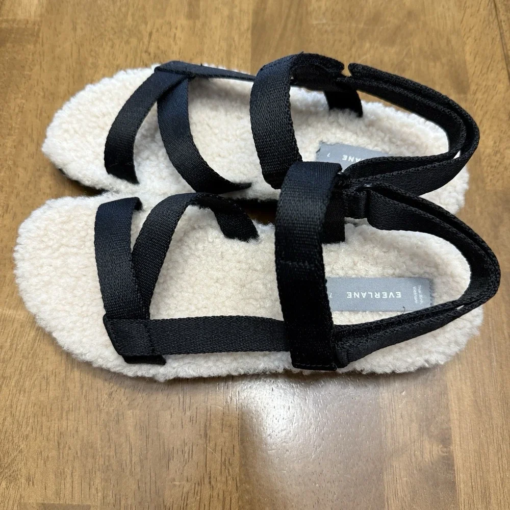 NIB Everlane Teddy sport sandal women's 7 faux fur lined black strappy cozy warm